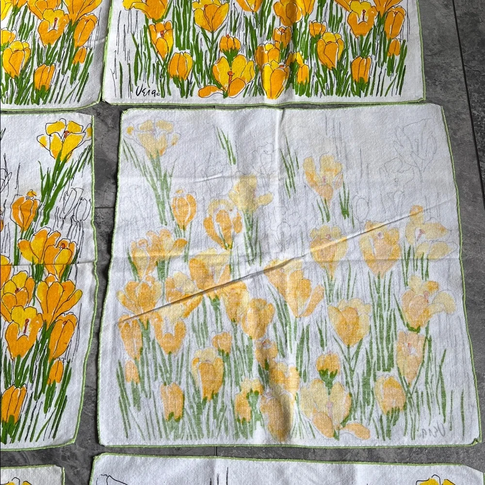 Vintage Vera Neumann Yellow and Green Napkins Set of 6 cotton edged in green 15”